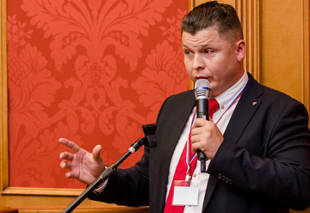 ФЕДОР ЛУГИНИН ПОЗДРАВИЛ МУСУЛЬМАН С ПРАЗДНИКОМ УРАЗА-БАЙРАМ