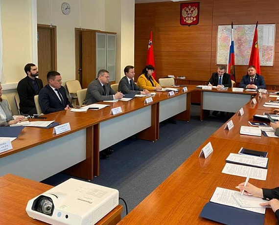 Подмосковная "РОДИНА" провела совещания с министрами и общественниками