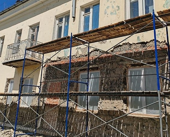 Вячеслав Илюхин выделил деньги на ремонт Детского Дома культуры