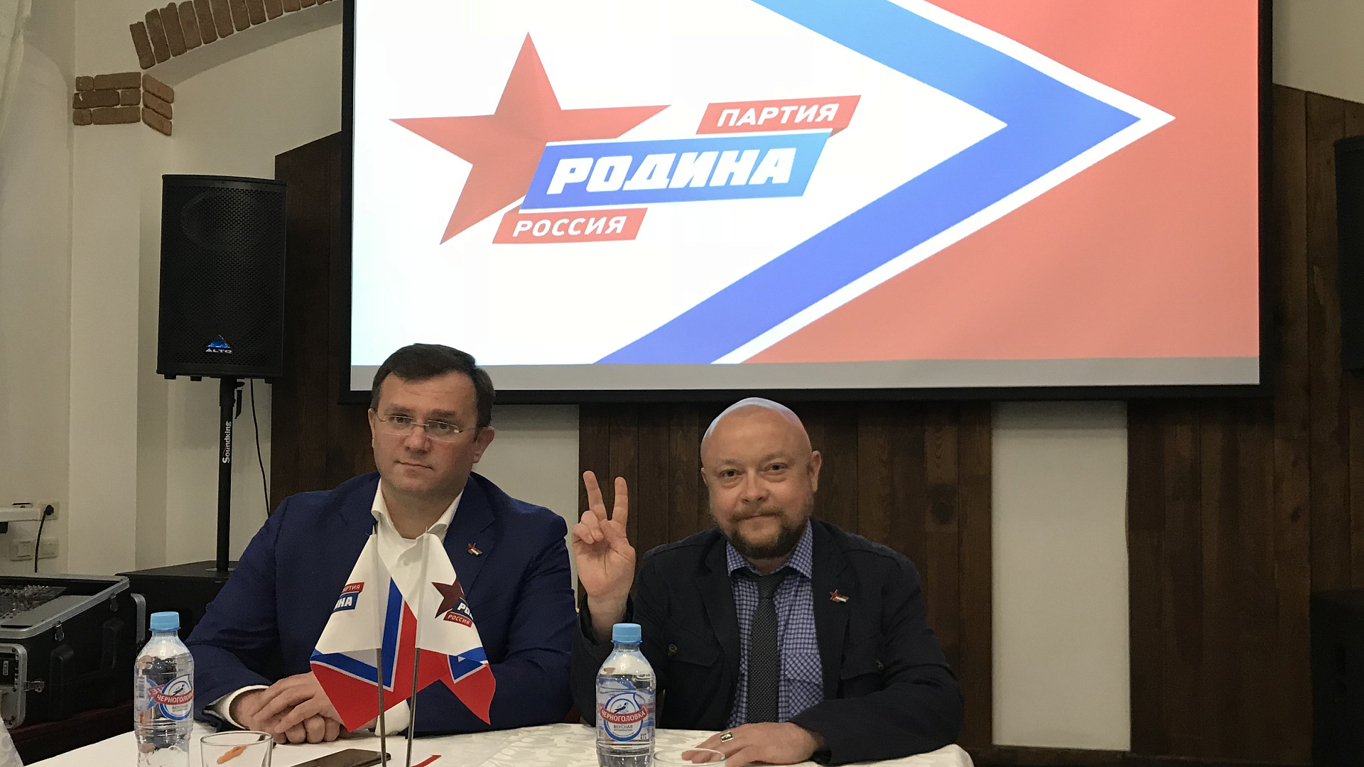 Во Владимире прошла пресс-конференция партии "РОДИНА" с участием Федора Бирюкова