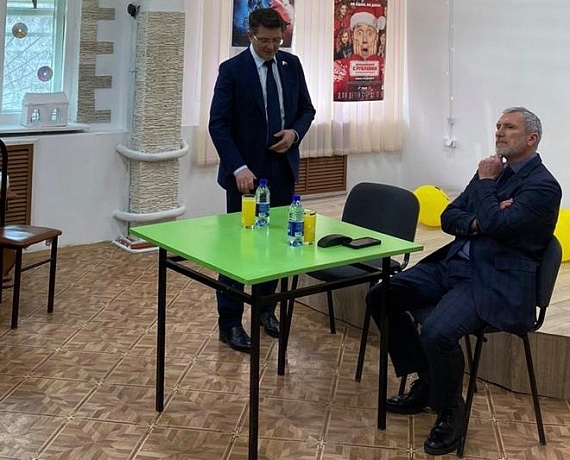 Алексей Журавлев встретился с активистами молодежных организаций города Байконура