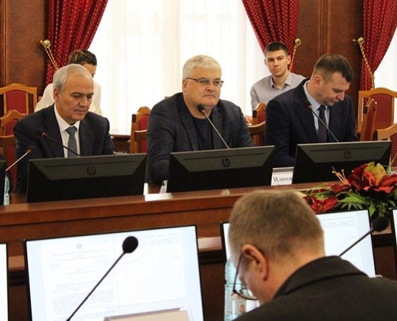 Вячеслав Илюхин предложил заняться возвратом денег, украденных из энергосистемы Новосибирской области