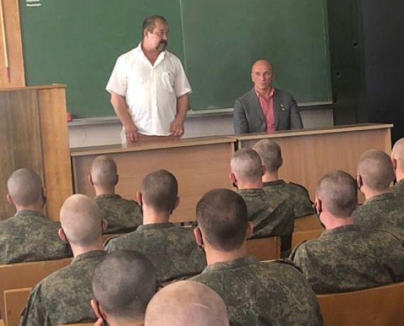 ГЕРОЙ РОССИИ АНДРЕЙ БОГАТОВ РАССКАЗАЛ УЛЬЯНОВЦАМ О СВОЕМ БОЕВОМ ПУТИ