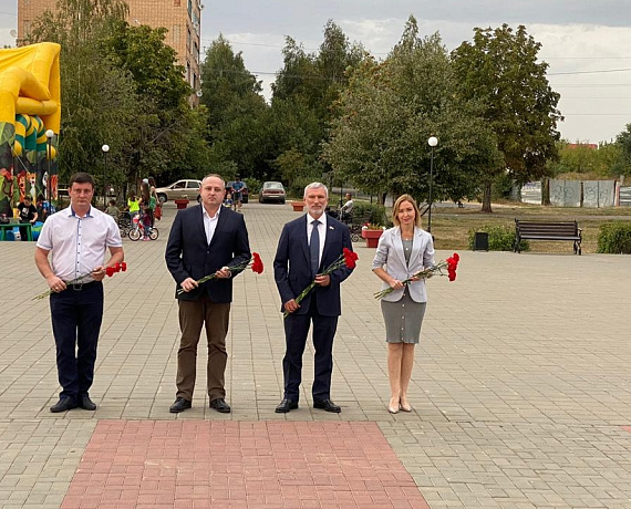 Журавлев провел рабочее совещание с единомышленниками в поселке Строитель