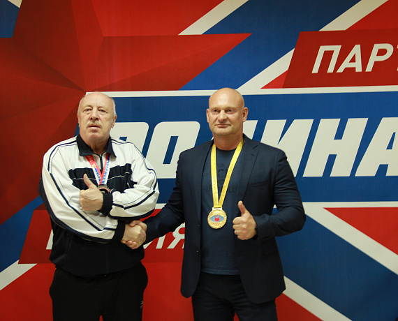 Самарский партиец победил на кубке России по пауэрлифтингу