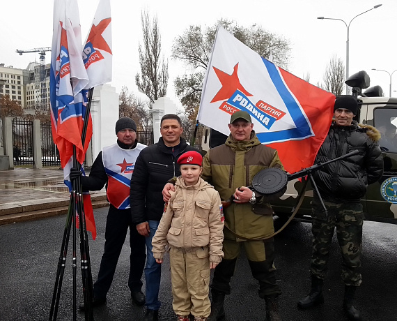 Самарская "РОДИНА" организовала выставку оружия времен Великой Отечественной войны