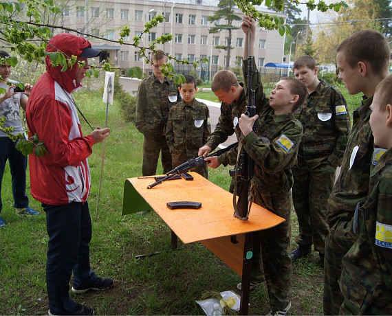 В канун Дня Победы татарстанская "РОДИНА" и Союз десантников провели совместное патриотическое мероприятие