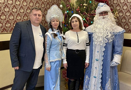 НОВОГОДНИЕ ПОДАРКИ ОТ АСТРАХАНСКОГО РЕГОТДЕЛЕНИЯ ПАРТИИ «РОДИНА» ДЕТЯМ ВОЕННОСЛУЖАЩИХ ВОИНСКОЙ ЧАСТИ