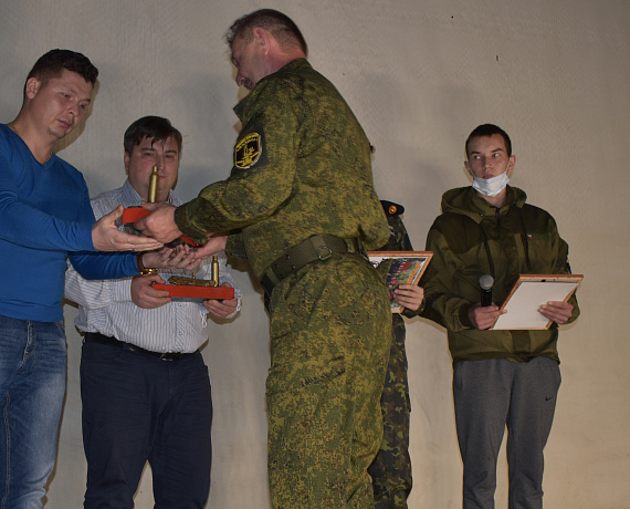 Кировские родинцы продолжают сотрудничество с поисковиками