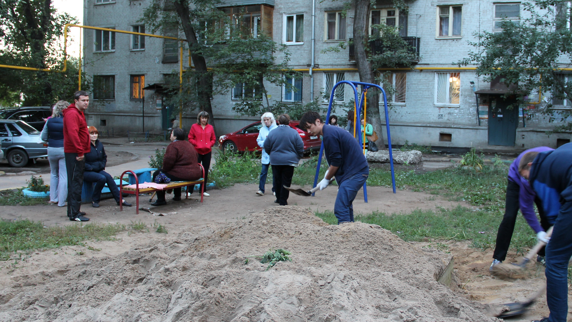 Самарские партийцы провели субботник