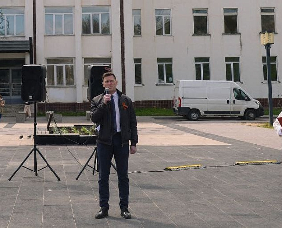 В Подмосковье и в Ярославле партийцы приняли участие в праздничных мероприятиях ко Дню Победы