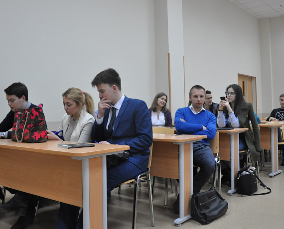 Представитель "РОДИНЫ" в ЦИК выступил перед студентами МГУ
