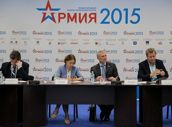 Алексей Журавлёв на форуме "Армия-2015" открыл круглый стол "Армия, ОПК, СМИ", 19.06.2015
