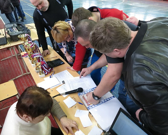 Патриоты провели турнир по гиревому спорту в Перми