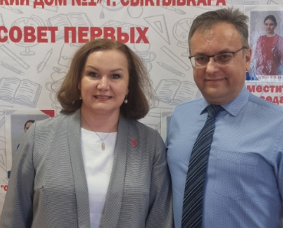 Елена Иванова посетила детский дом, где были подведены итоги годового конкурса