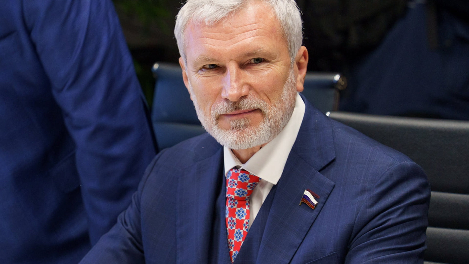 Алексей Журавлев: Евробюрократы "придушат" своих же граждан