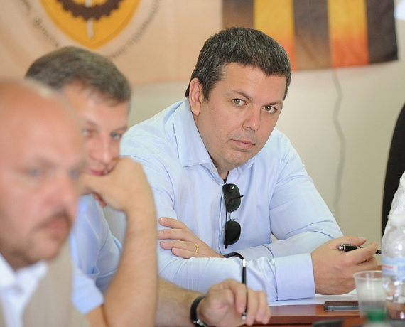 Севастопольские партийцы провели круглый стол по проблеме судостроения и ОПК