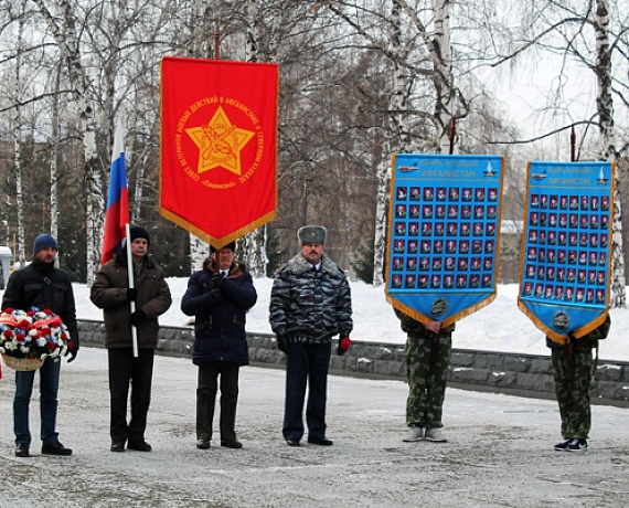 Новосибирские партийцы почтили память бойцов, погибших в Афганистане