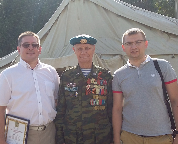 Айрат Ханипов принял участие в открытии военно-патриотического лагеря "Юный Парашютист"