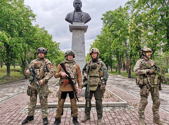 День Великой Победы Алексей Журавлев провел на передовой в Донбассе, 09.05.2022