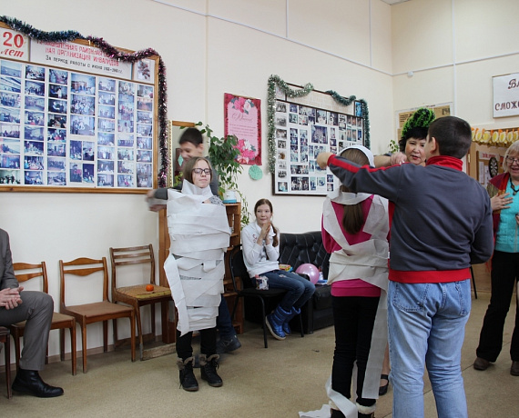 Самарские партийцы провели новогодний утренник для детей с ограниченными возможностями
