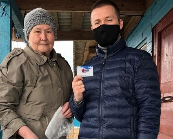 В Костромской области "РОДИНА" организовала доставку продуктов питания и масок пожилым людям