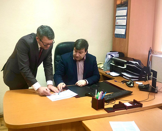 Зампред Астраханской "РОДИНЫ" Василий Ворох встретился с руководителем территориального отдела автодорожного надзора по региону