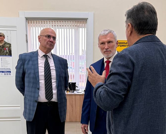 Алексей Журавлев посетил филиал фонда "Защитники Отечества" в КБР