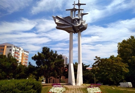 В ПАРТИИ "РОДИНА" ВОЗЬМУТ НА КОНТРОЛЬ РЕКОНСТРУКЦИЮ СКВЕРА В СЕВАСТОПОЛЕ