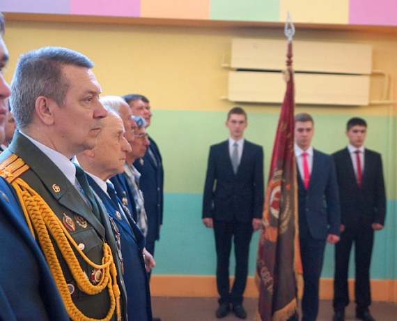 Социал-патриоты посетили челябинскую школу