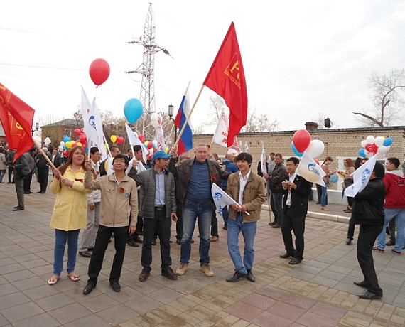 Колонна "РОДИНЫ" прошла по центральной улице Оренбурга