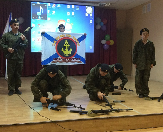 Татарстанские соратники поздравили морпехов с праздником