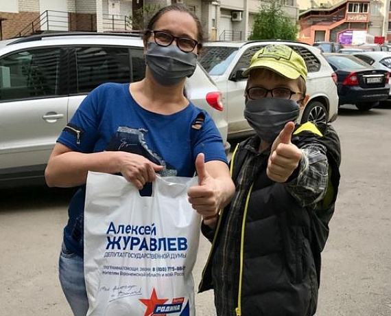 Алексей Журавлев в Воронеже встретился с волонтерами