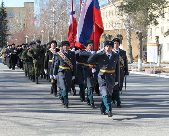Партийцы поздравили ветеранов и военнослужащих с Днём внутренних войск