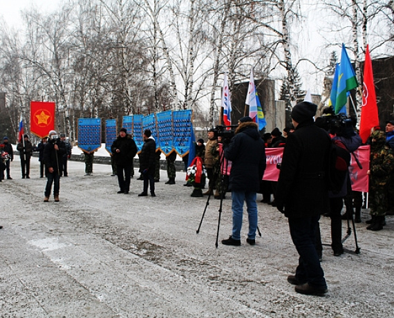 Новосибирские партийцы почтили память бойцов, погибших в Афганистане
