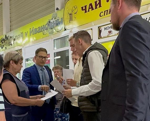 Жители Подмосковья радушно встречают кандидатов в депутаты от партии "РОДИНА"