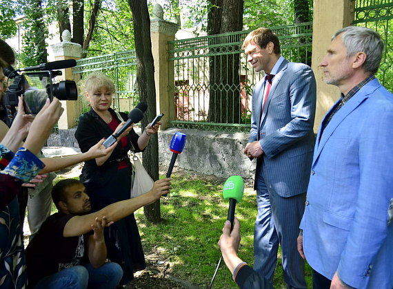 Алексей Журавлёв в Донецке: пресс-конференция, общение с прессой, интервью (часть 2), 12 июня 2014 г.
