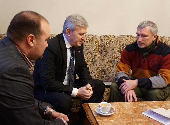 Встреча Алексея Журавлёва с министром культуры ДНР Александром Парецким и министром образования ДНР Игорем Костенком, 30.01.2015