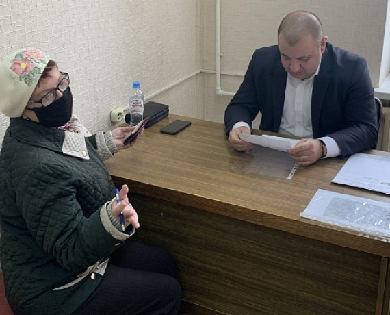 ЛИДЕР АСТРАХАНСКОЙ "РОДИНЫ" ПРОВЕЛ ВЫЕЗДНОЙ ПРИЕМ ГРАЖДАН В ГОРОДЕ ЗНАМЕНСКЕ И СЕЛЕ КАПУСТИН ЯР