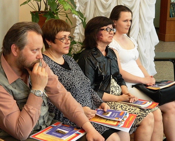 Челябинские активисты провели международный поэтический конкурс