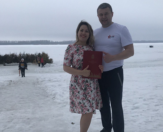 Валерий Барсук поздравил победителей чемпионата по зимнему плаванию