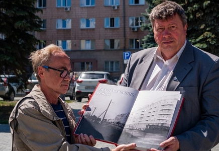 ПРИ СОДЕЙСТВИИ "РОДИНЫ" В ЧЕЛЯБИНСКЕ ОТКРЫЛАСЬ ВЫСТАВКА, ПОСВЯЩЕННАЯ ПОДВИГАМ ТАНКОГРАДА