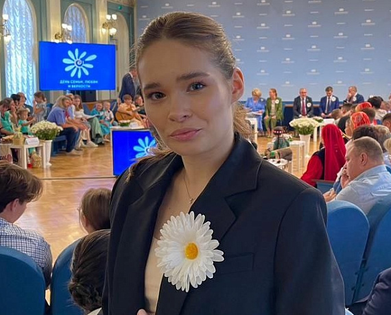 Партия "РОДИНА" приняла участие в поздравлении семей России