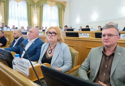 НОВОСТЬ ДУМА АО С УЧАСТИЕМ СУХАРЕВА В.В.