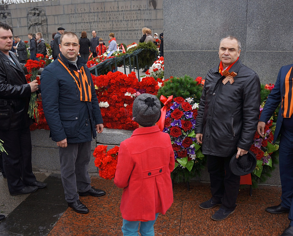 Петербургская "РОДИНА" почтила память погибших в Великой Отечественной войне