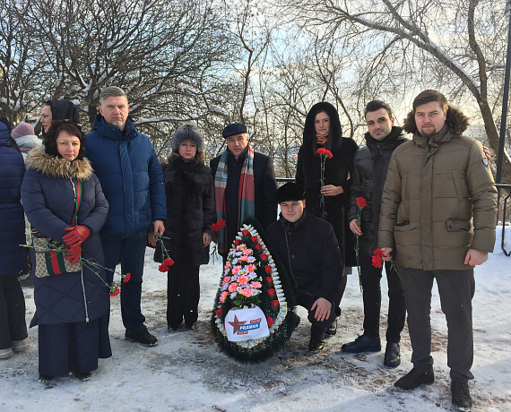 Партийцы приняли участие в акции, посвященной 75-й годовщине освобождения Воронежа