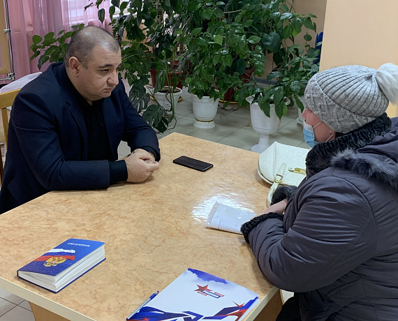 Карен Григорян провел прием граждан в Харабалинском и Ахтубинском районе Астраханской области