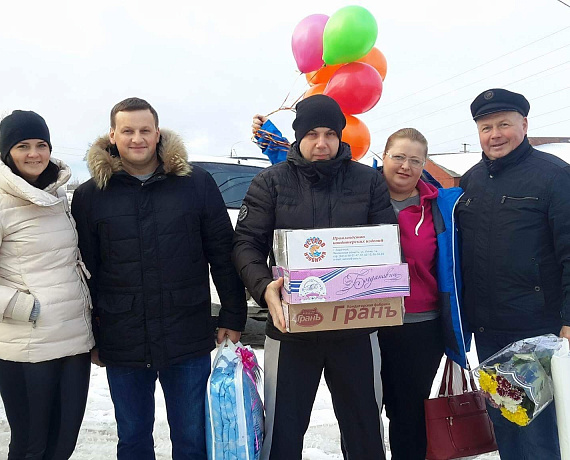 Истринское отделение "РОДИНЫ" поздравило мам и их семьи с Днем Матери