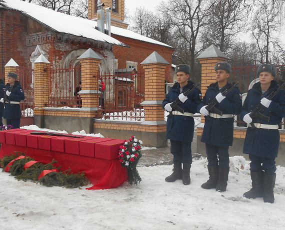 Тульская "РОДИНА" приняла участие в захоронении останков воинов, погибших в боях в годы Великой Отечественной войны