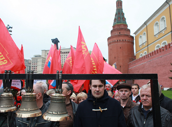"РОДИНА" в Александровском саду почтила память погибших в Одессе, 5 мая 2014 г. (галерея 2)